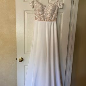 Prom/wedding dress